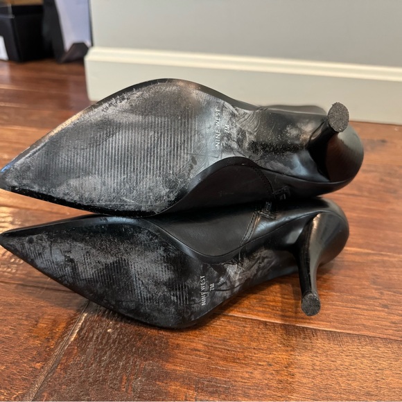 Nine West black stiletto heel tall boot size 7 - Picture 5 of 5